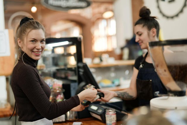 How a Restaurant Host Enhances the Customer Experience?